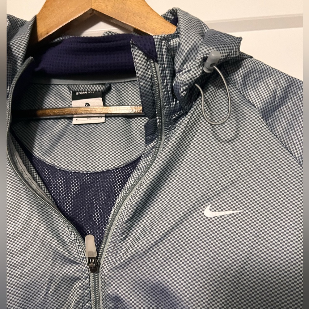 Storm Fit Nike Jacket  reflective windbreaker XL - Picture 2 of 10